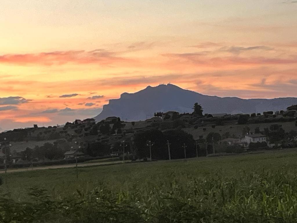 Terrazza Cassiopea Leilighet Capradosso Eksteriør bilde
